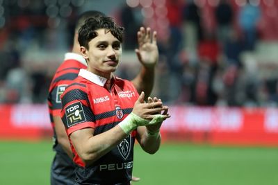 Two-try Capuozzo hands Toulouse victory and warning to French