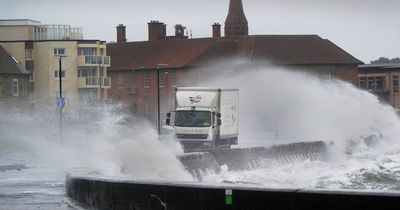 Weather experts issue 'danger to life' warning as very strong winds to arrive in Ayrshire