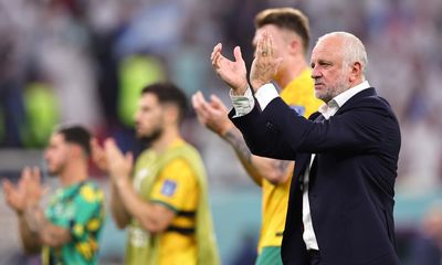 Graham Arnold signs new deal to remain Socceroos coach until 2026