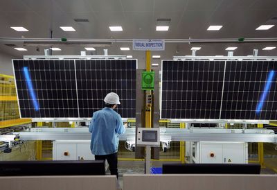 Taxes slow India's solar power rollout but boost manufacture