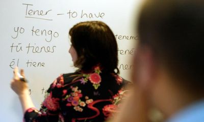 UK business groups call for more foreign-language teaching in colleges
