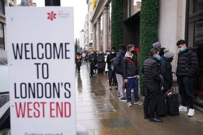 West End Christmas trading surpasses pre-pandemic levels