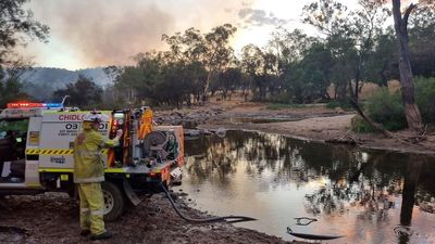 Toodyay bushfire: Out-of-control fire north of Perth downgraded to watch and act
