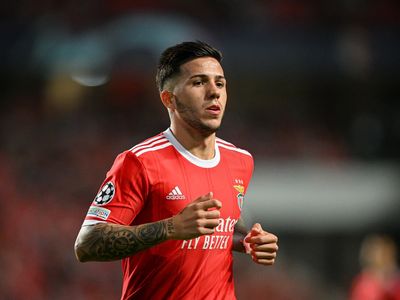 Benfica set Chelsea fee for Enzo Fernandez