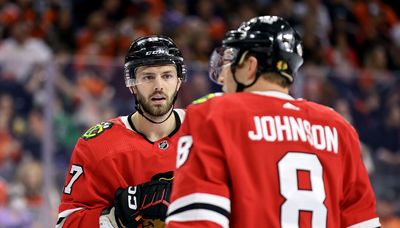 Jason Dickinson’s versatility displayed on Blackhawks’ first line — and in carpentry hobby