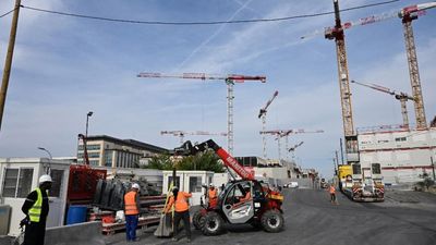 Paris 2024 Olympics begins crack down on undocumented construction workers