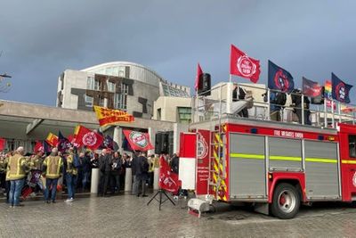 Firefighters and control room staff vote to strike in dispute over pay
