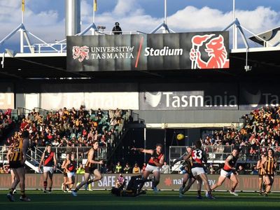 Hawthorn extend deal to play AFL in Tasmania