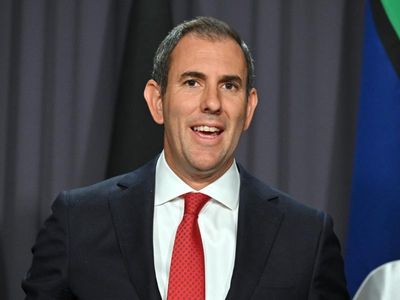 Global growth outlook slightly healthier, says IMF