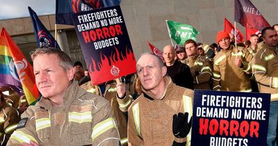 Scottish firefighters set to strike for first time since 2003