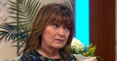 Lorraine Kelly shakes her head as she lifts lid on Matt Hancock snub