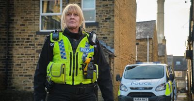 BBC Happy Valley viewers call for Sarah Lancashire to be made a dame