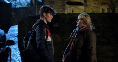 BBC's Happy Valley final episode to produce 'rollercoaster' ending as fans fear the worst
