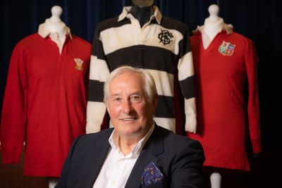 Gareth Edwards rugby shirt could set world record at auction