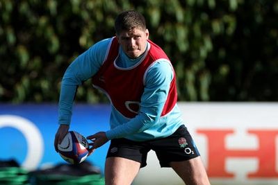 Owen Farrell could resume centre role in Six Nations opener as England battle injury crisis