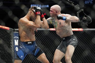 UFC free fight: Josh Emmett edges Calvin Kattar in five-round war