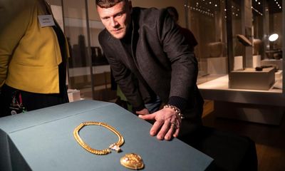 Metal detectorist unearths Tudor gold pendant linked to Henry VIII in Warwickshire