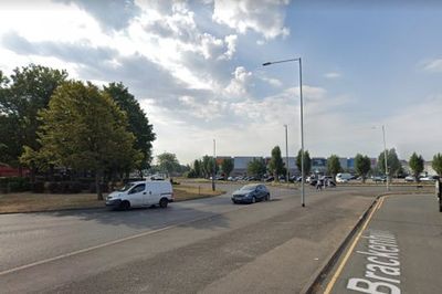 London Ambulance Service sorry after seriously-injured cyclist waits more than an hour for ambulance