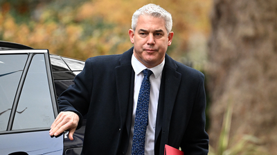 Watch: Steve Barclay questioned by MPs on nurses pay