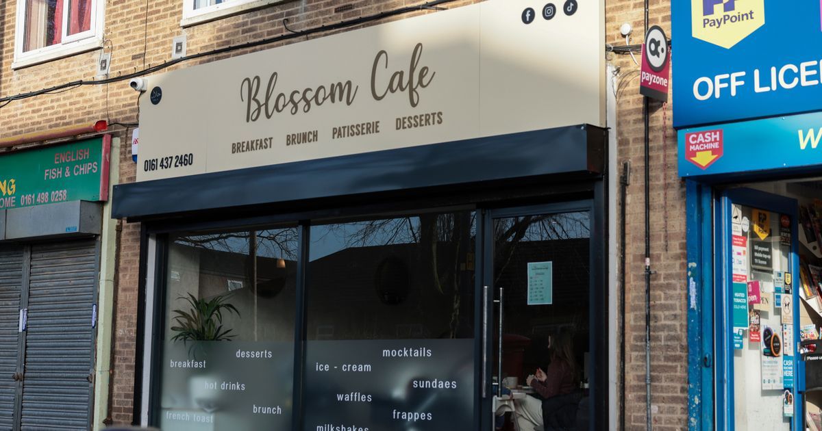 Mum says café 'should be ashamed' after refusing to…