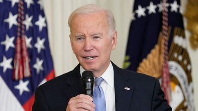 The Loop: Joe Biden's former office searched by the FBI, Alec Baldwin charged over fatal Rust shooting, and Socceroos star Harry Souttar signs with Leicester City — as it happened