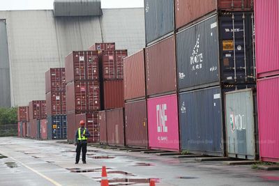 Slowing exports pressure growth