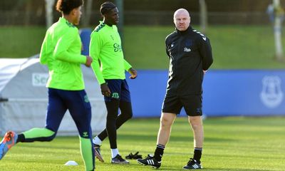 Everton’s barren window prompts angry fans to protest at training ground