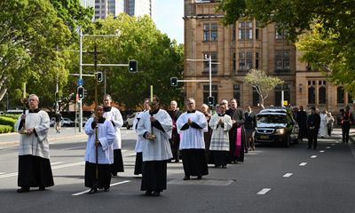 Protest outside George Pell’s funeral to go ahead after police back away from attempted ban