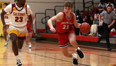 Fueled by the doubters, Barrington knocks off Schaumburg to pick up its 17th win