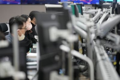 Asian stocks higher ahead of Fed rate decision