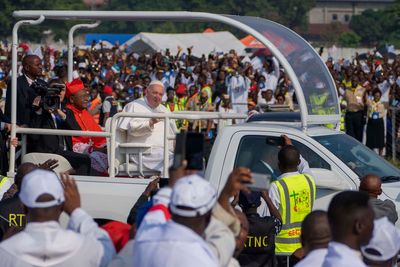 1 million flock to pope's Congo Mass on day of forgiveness