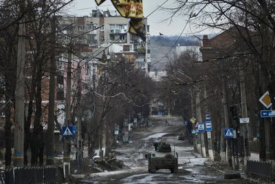 War's longest battle exacts high price in 'heart of Ukraine'