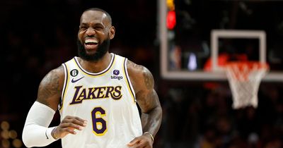 LeBron James edges closer to NBA scoring record with jaw-dropping LA Lakers display