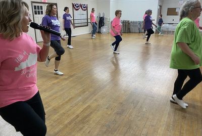 Clogging gains interest in Ky for stress relief and exercise