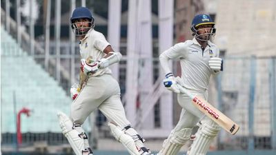 Ranji Trophy: Bengal gain vital first-innings lead against Jharkhand