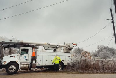 Austin doesn’t know when it’ll fully restore power as hundreds of thousands of Texans remain in the cold