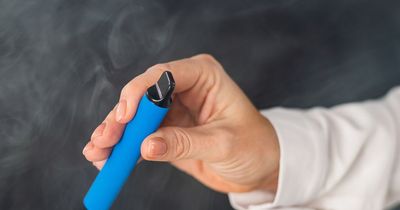 'Surge' in youth vaping sees Ayrshire MSP raise her concerns in Holyrood
