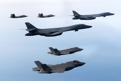 US, S. Korea hold air drills as N. Korea warns of 'all-out showdown'