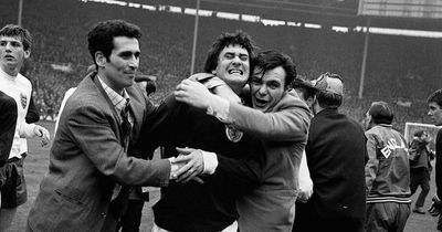 Jim Baxter’s iconic '67 Scotland jersey sparks dispute over true owner hours before auction