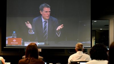 Former social services minister Christian Porter takes responsibility for Robodebt failures at royal commission