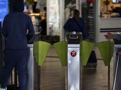 Victoria's myki card readers back online after outage