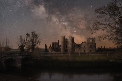 Image of Milky Way rising over Tudor mansion scoops national park photography prize