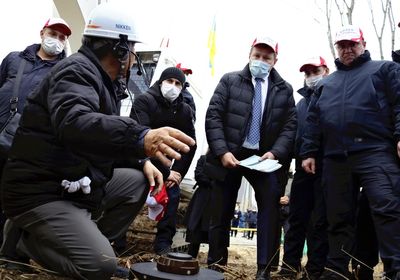 Ukrainian officials visit Japan for landmine removal equipment demo