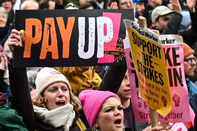 Why are teachers striking and on what dates?