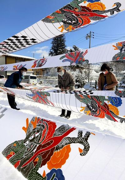 Winter winds, crisp colors