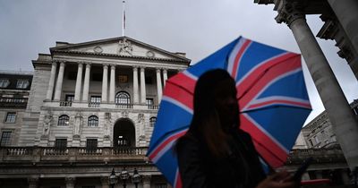 Interest rates rise to 4% as Bank of England prepares for 'shallow' recession