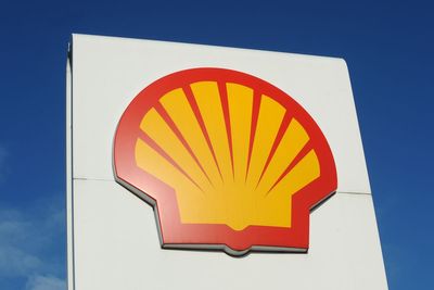 How much UK tax does Shell pay after reporting record profits?