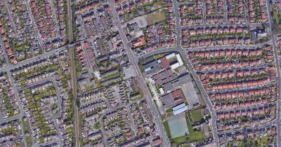 Warning for drivers after 'suspicious man' spotted trying doors