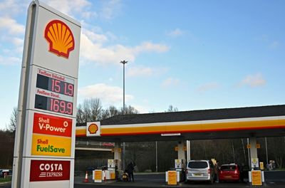 Record Shell profit on soaring energy prices sparks outrage
