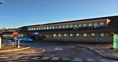 Police race to Scots secondary school amid 'revenge stabbing' threat